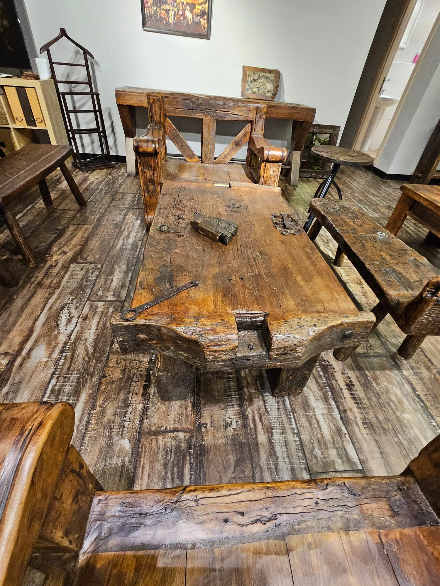 Kapı kanadı sehpa ve bank